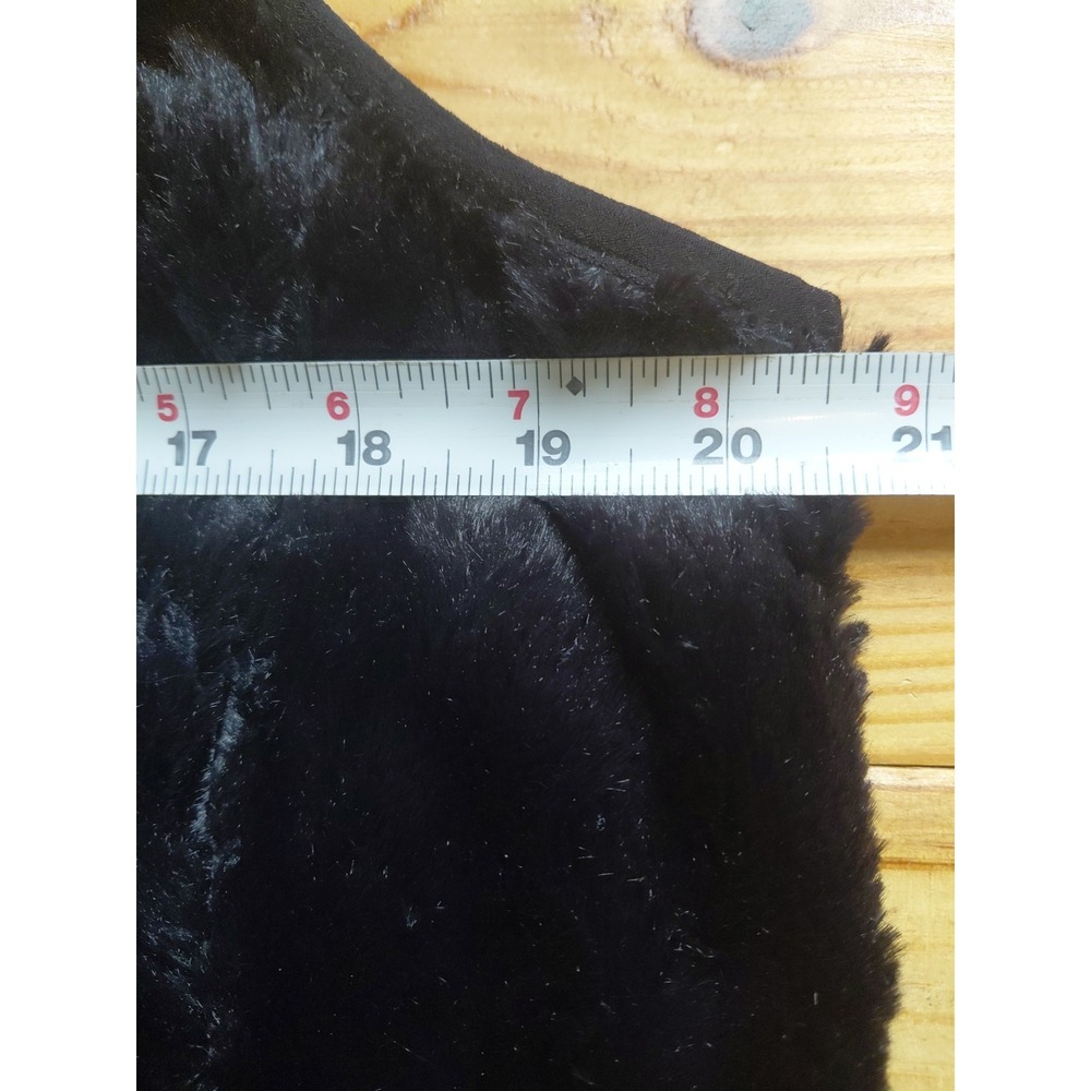 Women's 90s Y2k Faux Fur Vest Sz L Quiet Luxury Going Out Mob Wife Boho‎ Chic - Picture 6 of 8